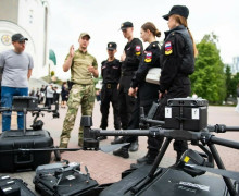 На площади Победы в Калининграде отметили 308-летие МВД