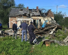 В Полесском районе при хлопке газа обрушилась пристройка к дому, пострадала пенсионерка