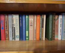 Продам книги б/у в отличном состоянии по 200 руб.за шт.При покупке оптом -скидка.Самовывоз из Балтийска.тел.89114512753