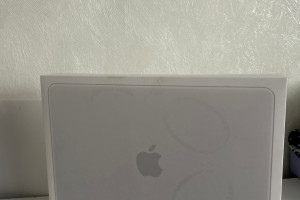 Продам MacBook neo, новый