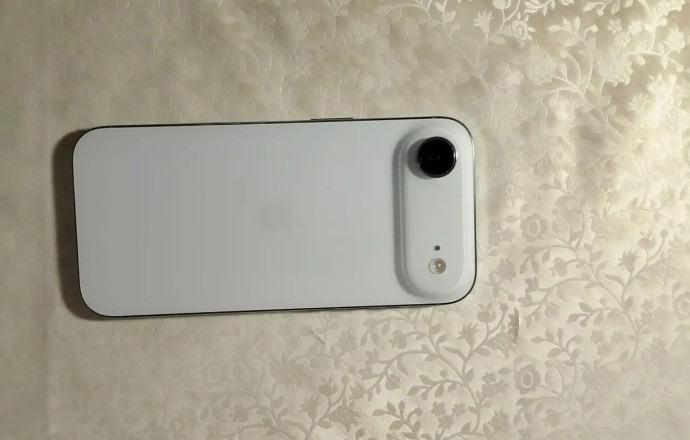 Продам iPhone air 256