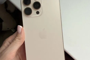 Продам Iphone 16 Pro Max 512 ГБ