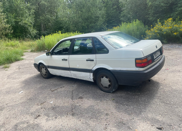 Volkswagen Passat, 1988
