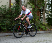69-летний калининградец Сергей Фадеев стал чемпионом России по велоспорту