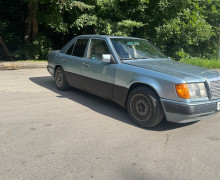 Mercedes-Benz W124, 