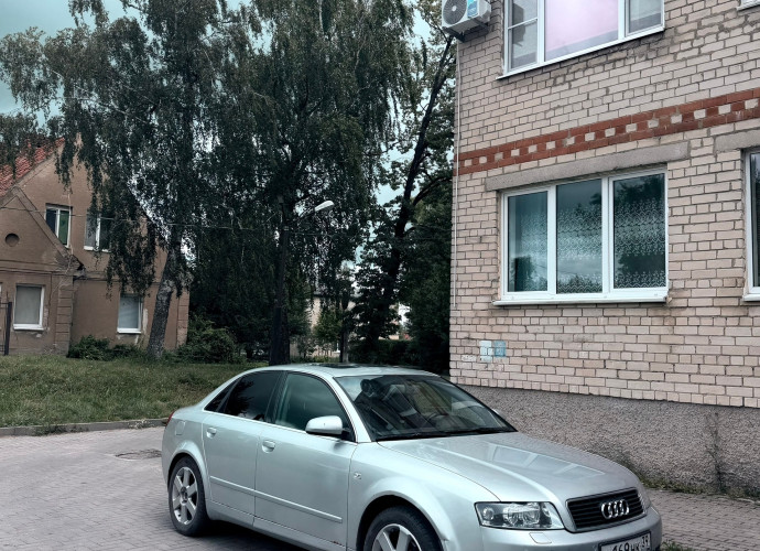 Audi A4, 2004